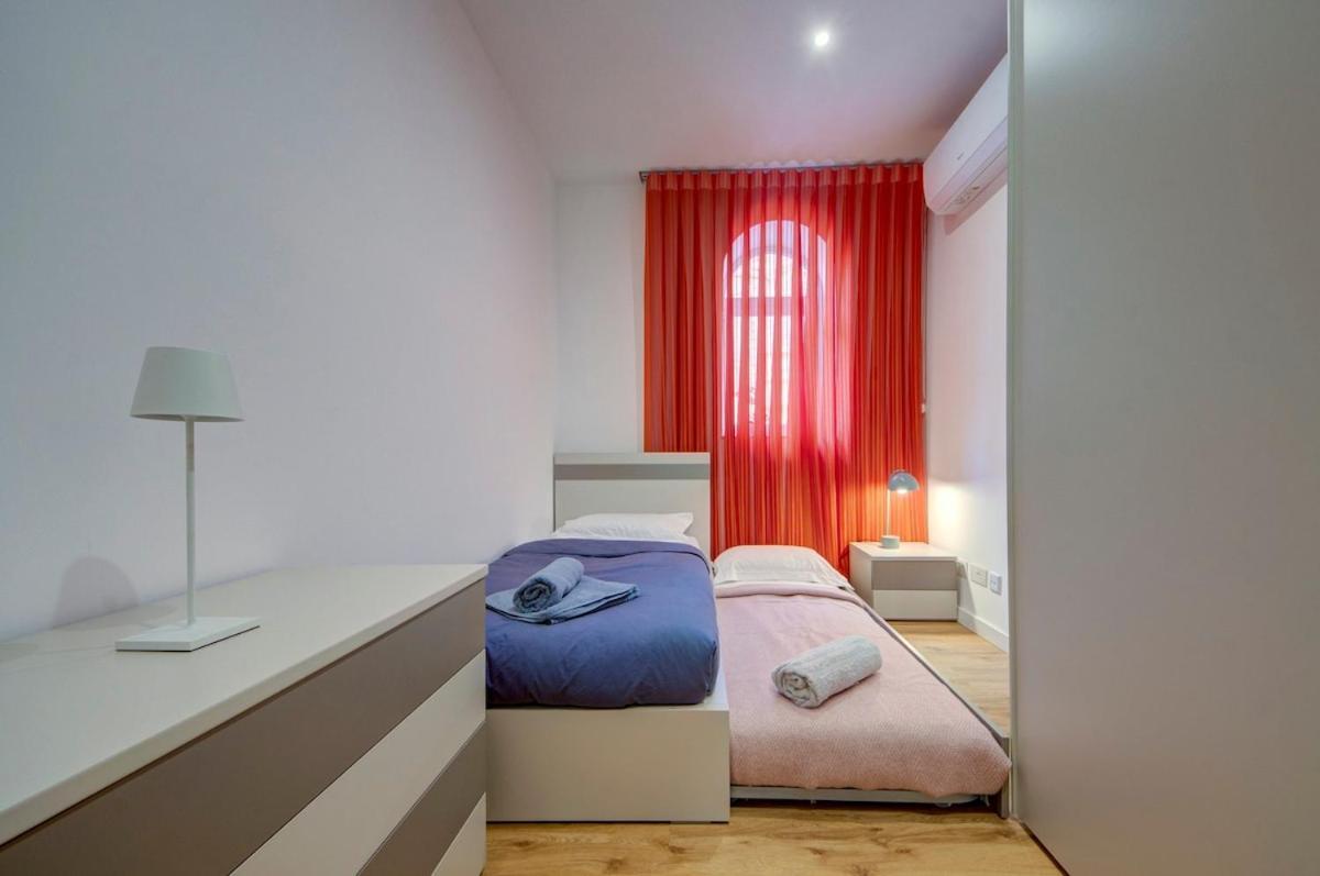 Apartment 3 Bedroom Modern In *