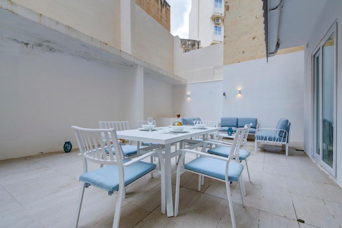 3 Bedroom Modern In Apartment Sliema