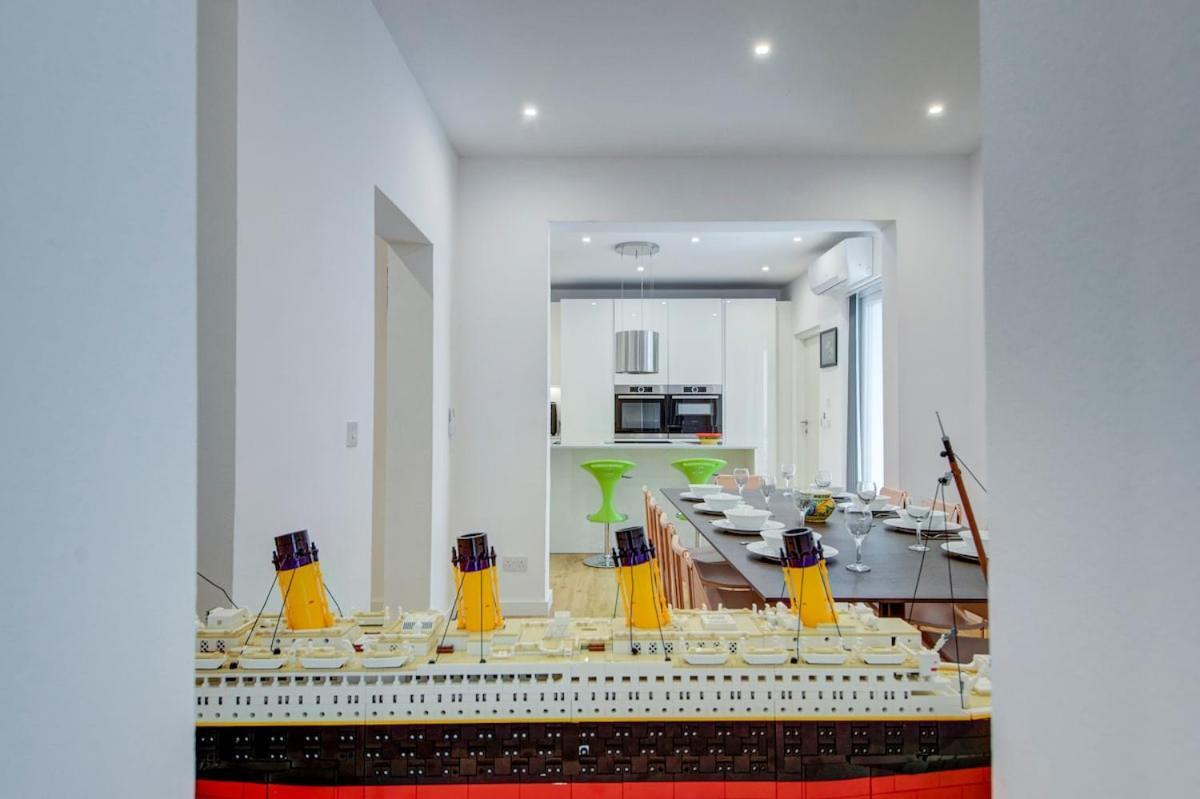 3 Bedroom Modern In